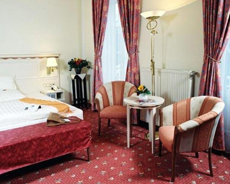 Buchen Sie ein Zimmer im Parkhotel Bad Homburg
