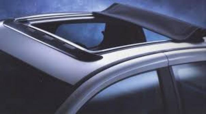Automotive Spoiler Sunroof