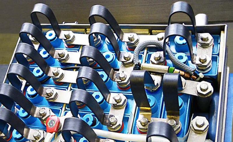 Commercial Aircraft Batteries