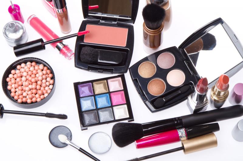 Cosmetics Market