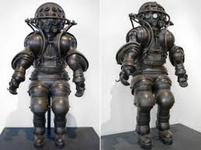 Professional Diving Suit