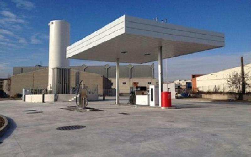LNG Filling Stations Market