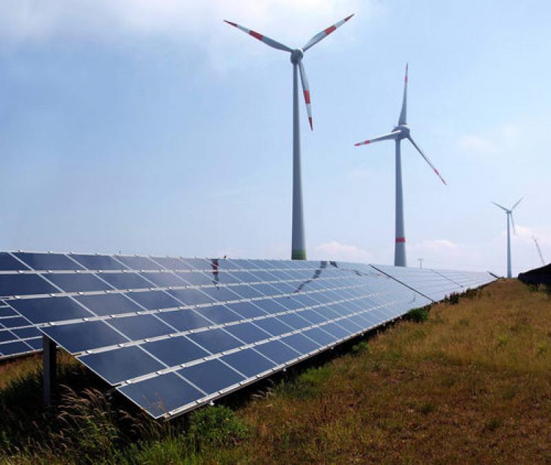 Hybrid Solar Wind