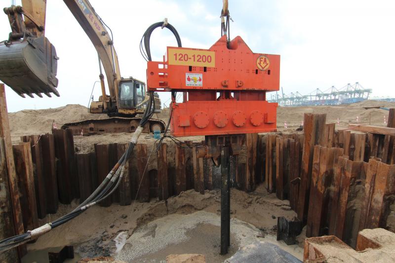 Hydraulic Vibratory Hammer