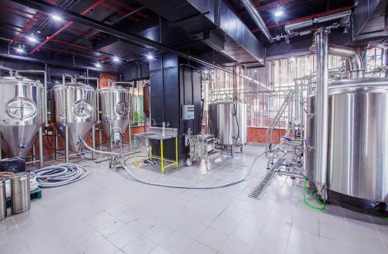 Industrial Beer Brewing Machine