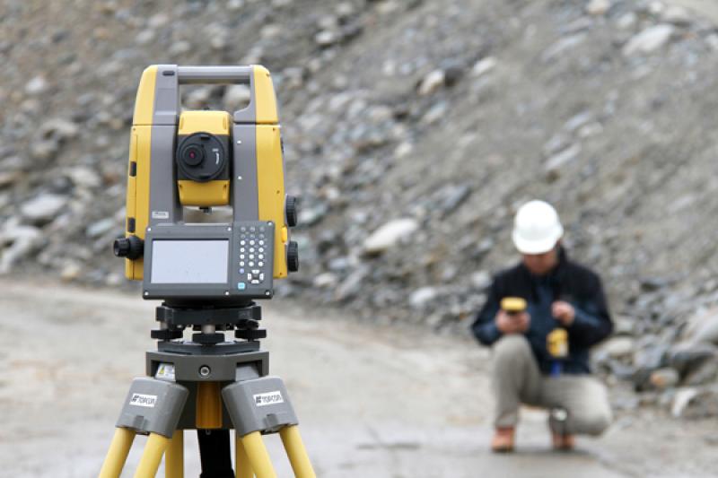  Infrastructure Robotic Total Station Market 