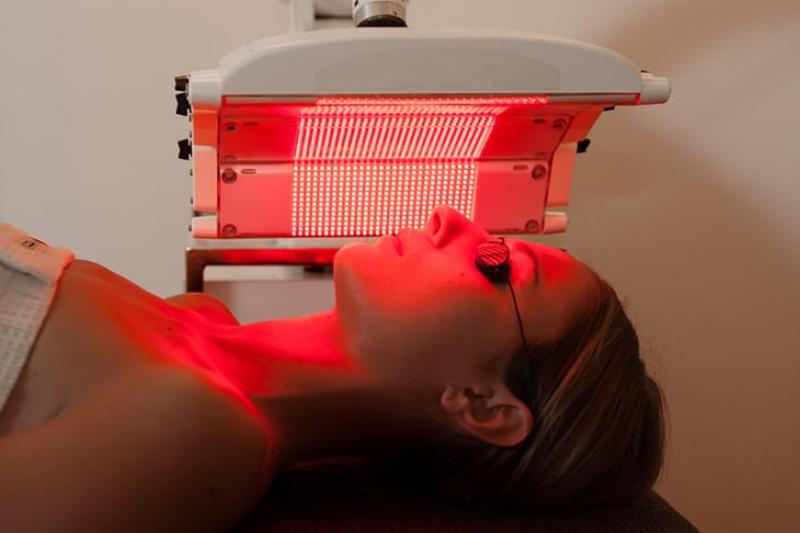 Light Therapy Devices Market 