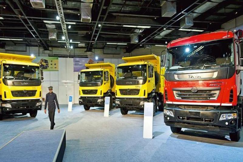  Medium Commercial Vehicles 