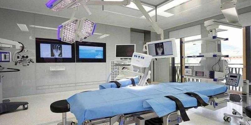 Operating Table Market