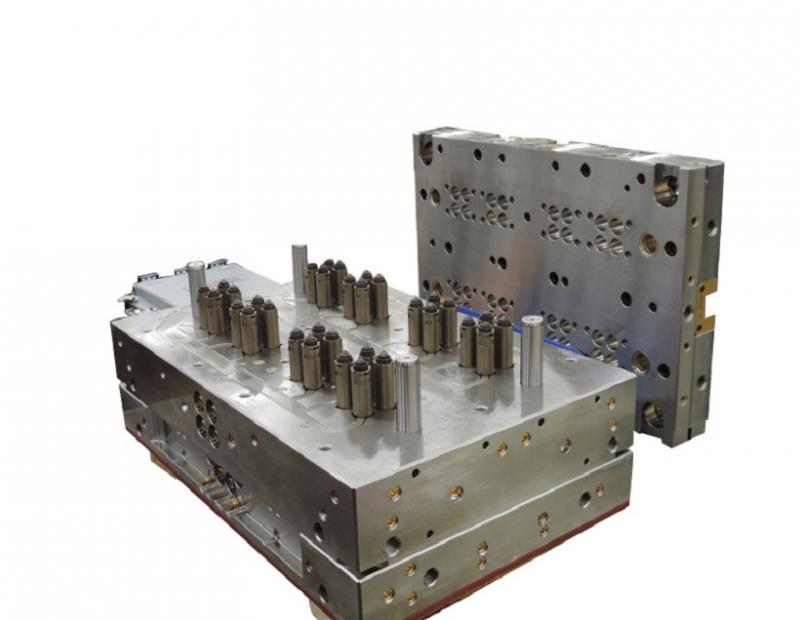  Plastic Injection Molding 