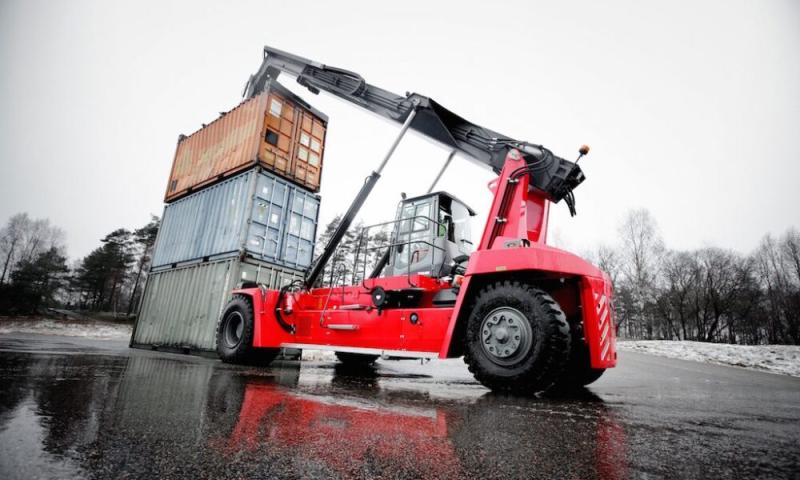 Reach Stacker Market