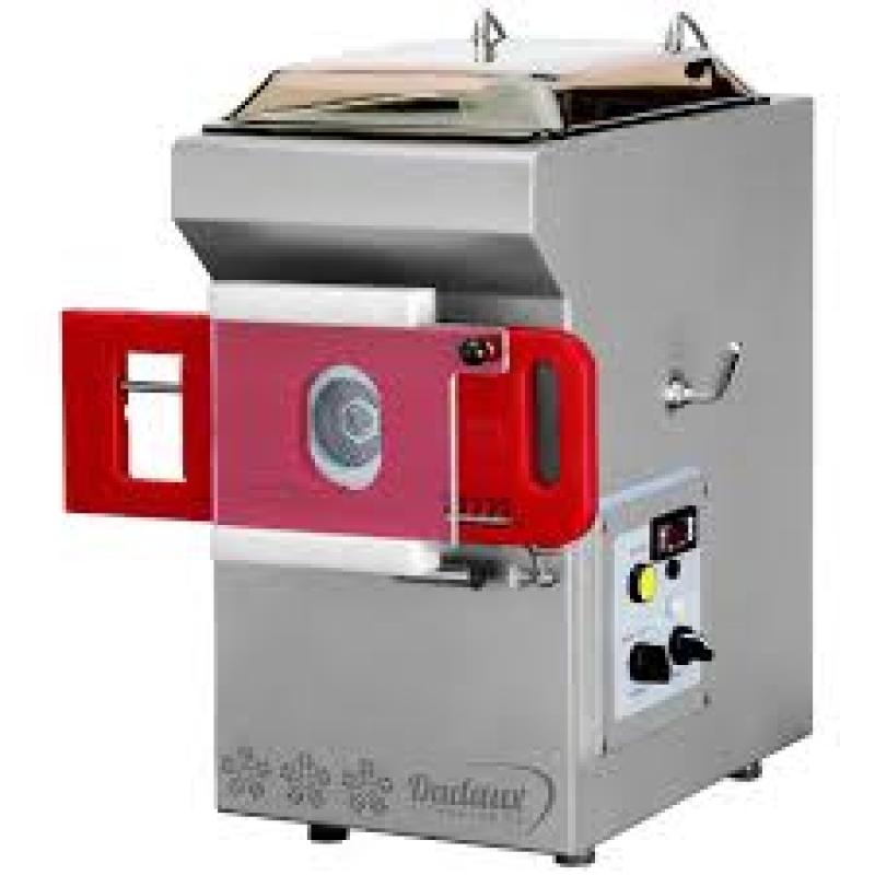  Refrigerated Meat Mincer