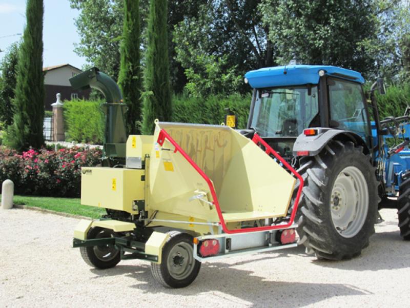 Wood Chippers and Mulchers Market 2019 by Manufacturers, Regions, Type and Application Wood Chippers and Mulchers, Wood Chippers and Mulchers Market, Wood Chippers and Mulchers Market Growth