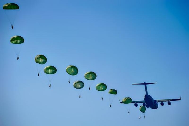 Military Parachute Market