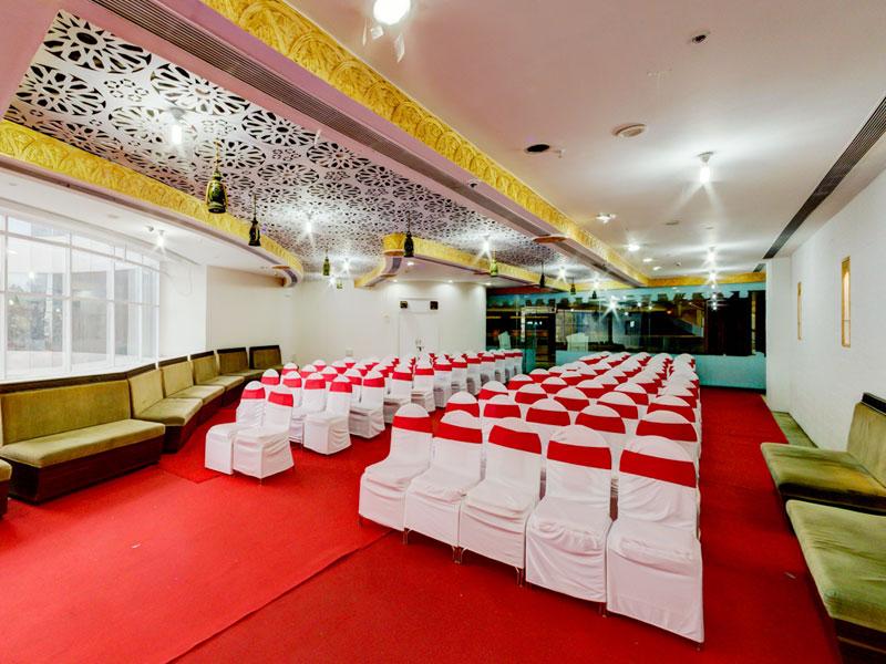 Ac banquet hall for 50 persons