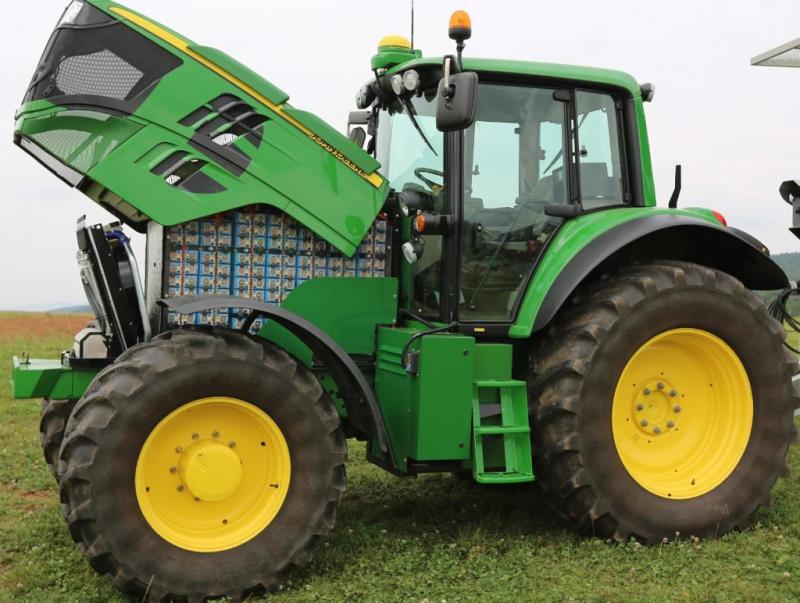 Electric Tractors Market