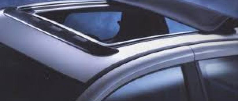 Automotive Spoiler Sunroof