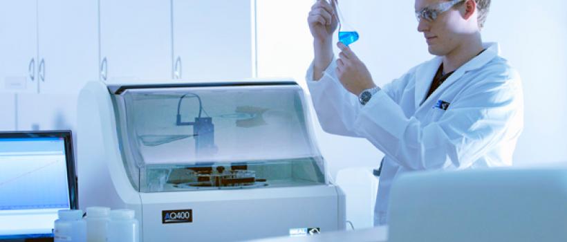 World clinical chemistry analyzers and Reagents 