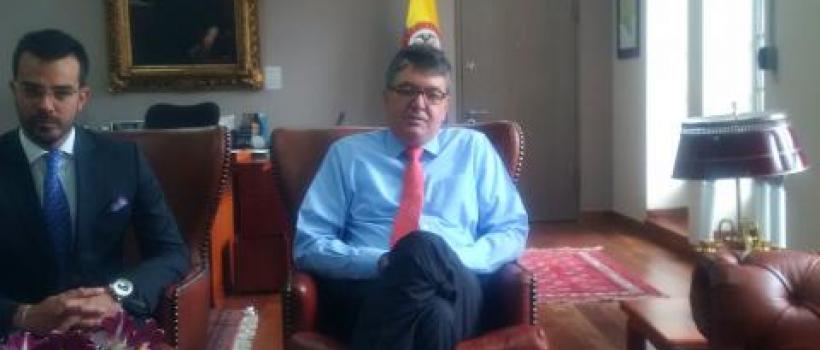 Mauricio Cardenas Santamaria, Minister of Finance and Public Credit (right) and representative of PROCOLOMBIA Juan Pablo Gaviria 