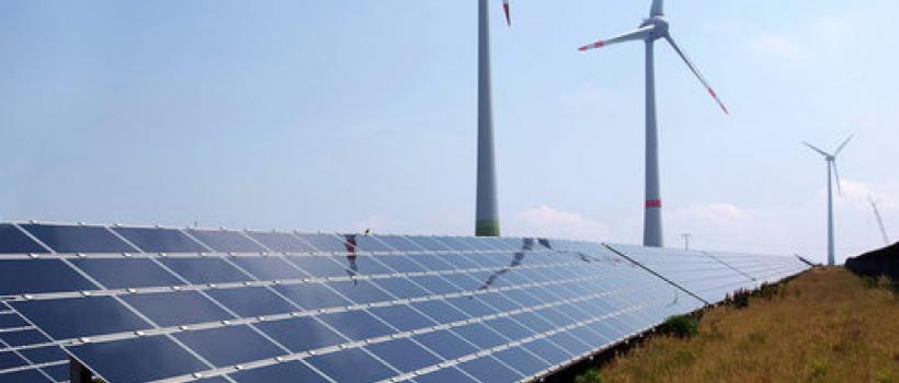 Hybrid Solar Wind