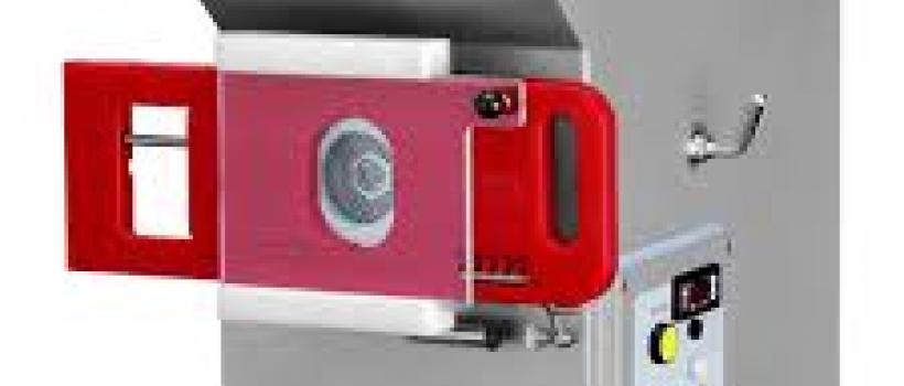  Refrigerated Meat Mincer