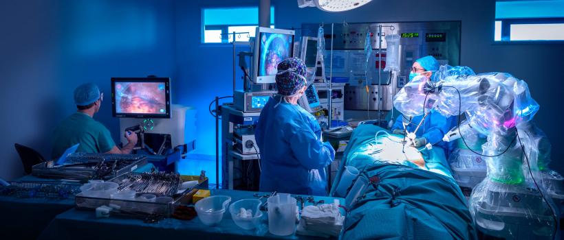 Surgical Robots Market 