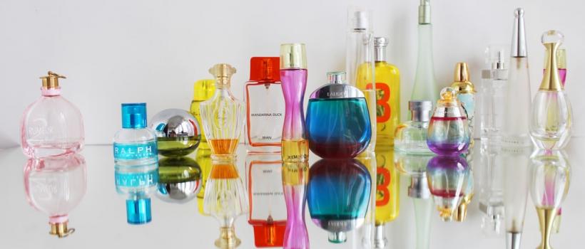 Top 10 Perfume Gifts for Him & Her Christmas Gift Ideas