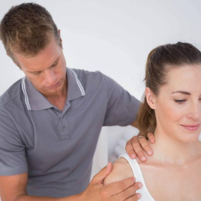 Chiropractor home visit at medical home visit