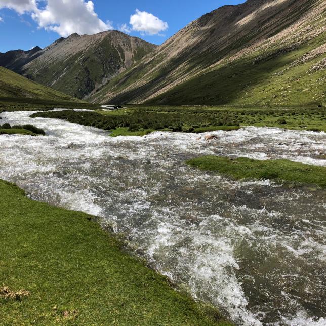 Trekking from Ganden to Samye